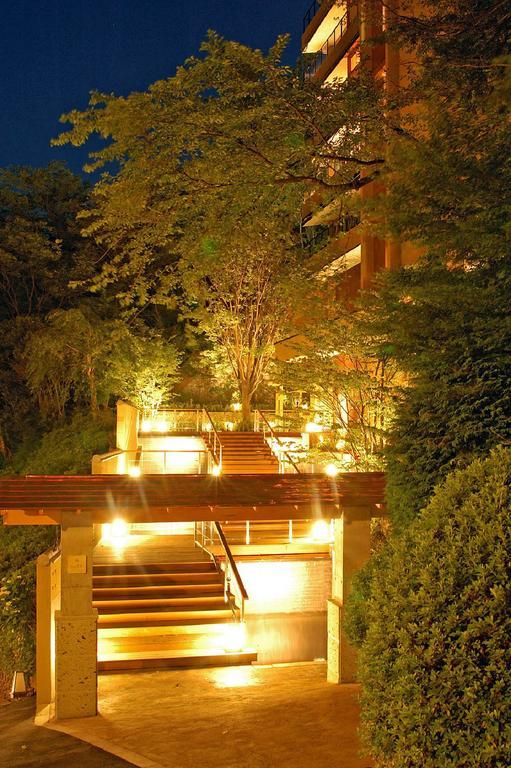 Hotel Hakone Tokinoshizuku Exteriér fotografie The stairs at night